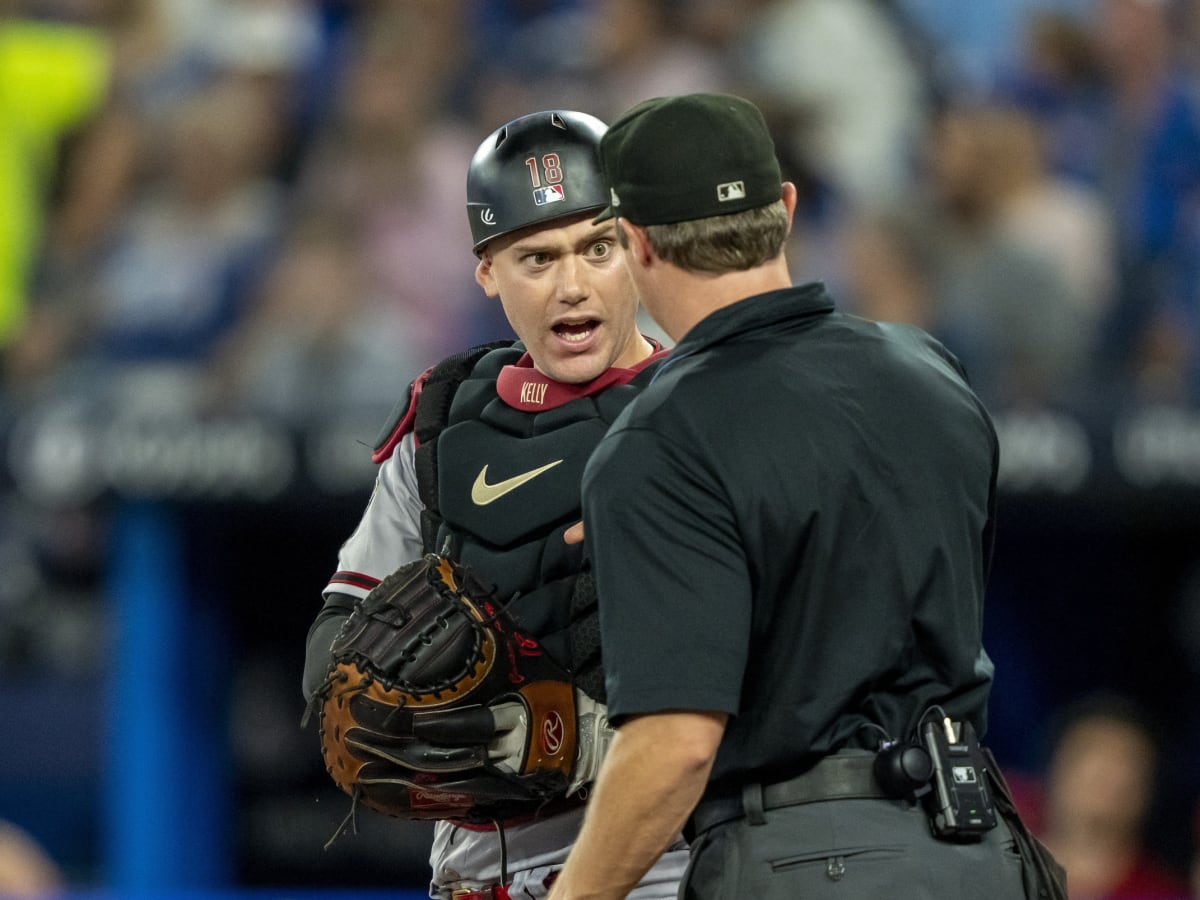 Gabriel Moreno Has Entered the Catcher Gold Glove Conversation - Sports  Illustrated Arizona Diamondbacks News, Analysis and More