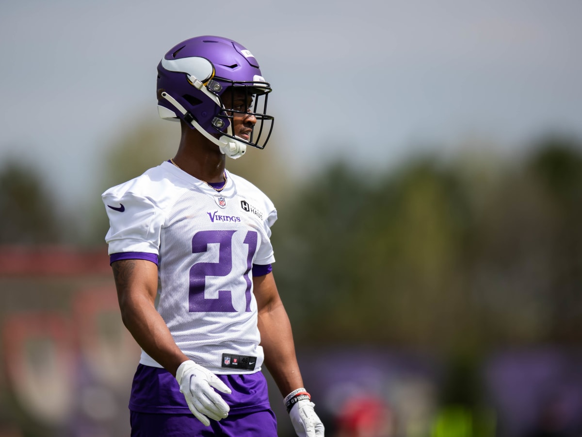 Minnesota Vikings cornerback Akayleb Evans takes part in joint drills with  the San Francisco 49ers at the Vikings NFL football team's practice  facility in Eagan, Minn., Wednesday, Aug. 17, 2022. (AP Photo/Bruce