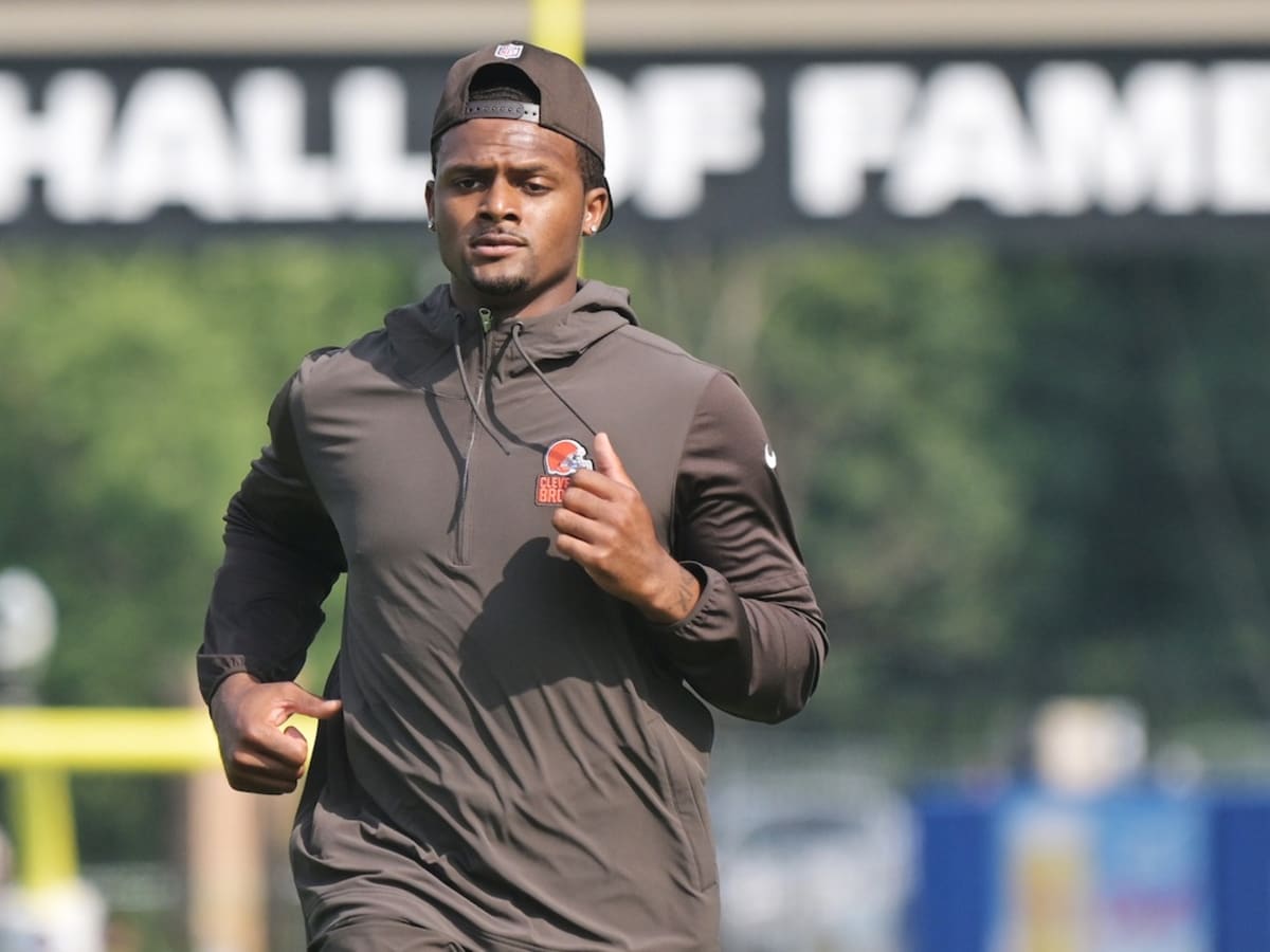 Deshaun Watson's Training Camp Behavior Hurting His Trade Value - Battle  Red Blog