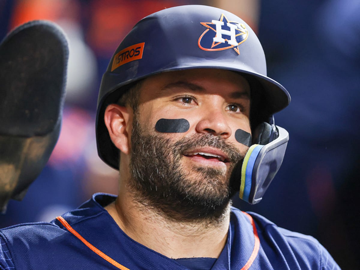 Young Astros Fan Had Heartwarming Reaction After Receiving Jose Altuve's  Jersey - Sports Illustrated