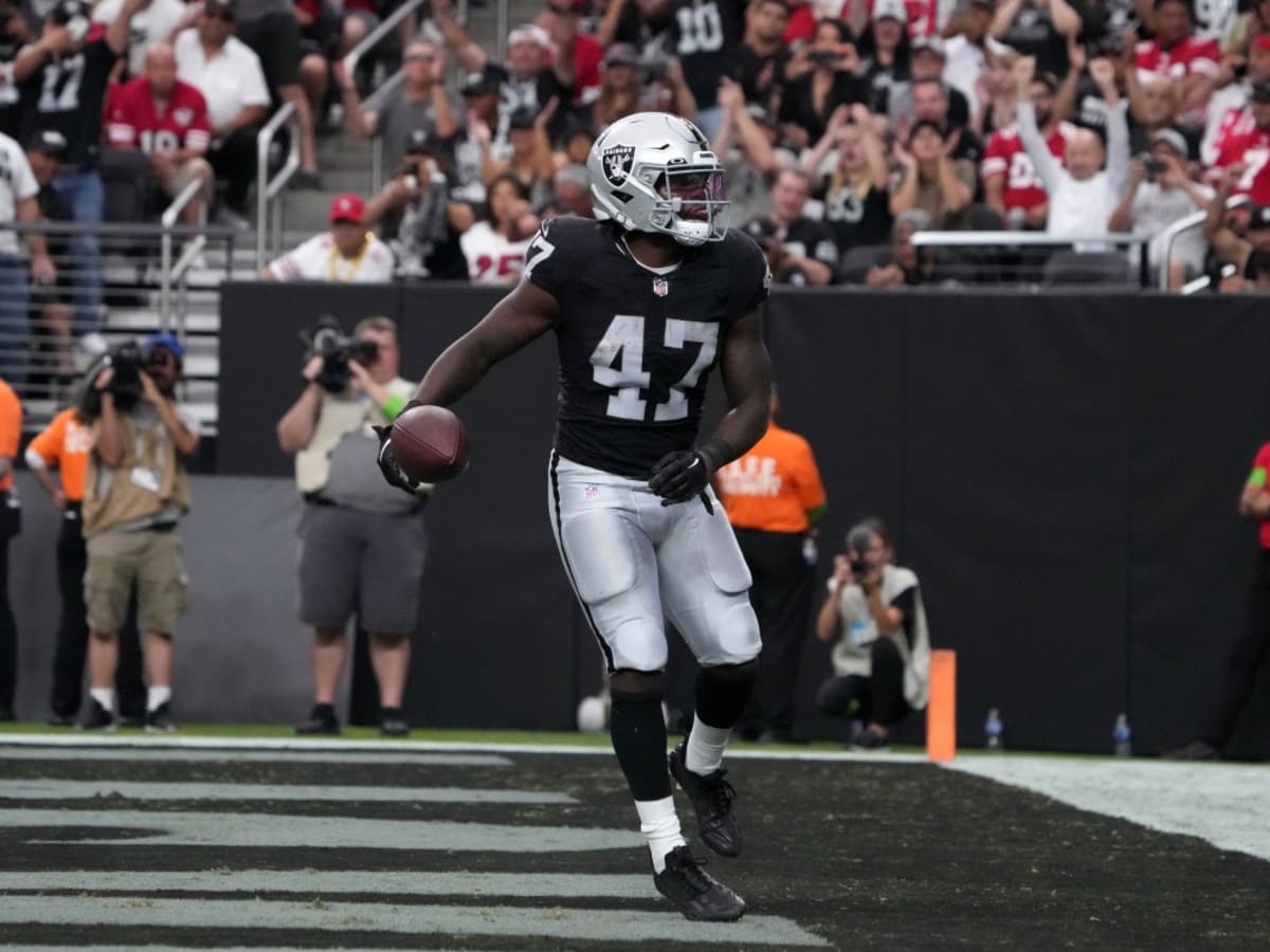 Las Vegas Raiders' McCormick showed promise in first NFL game - Sports  Illustrated Las Vegas Raiders News, Analysis and More