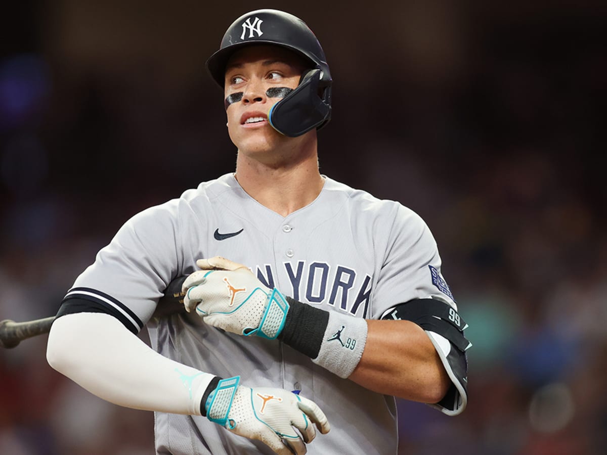 Yankees' Woes Continue, Fall Under-.500 - Sports Illustrated