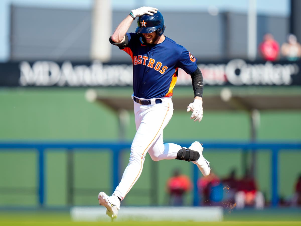 Astros: Projecting Yuli Gurriel's Future with Houston