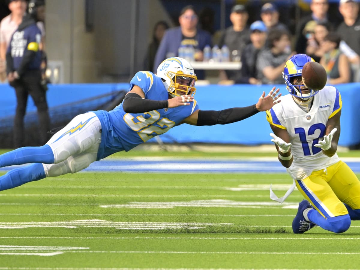 Chargers safety Alohi Gilman gets custom cleats to help the fight