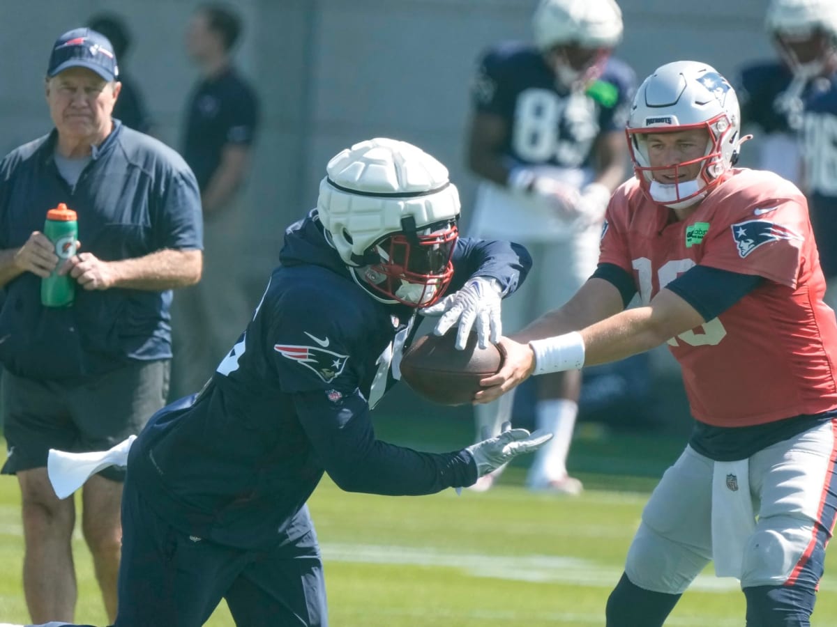 New England Patriots vs. Green Bay Packers Preseason: Ezekiel Elliott,  Kayshon Boutte Among 3 to Watch - Sports Illustrated New England Patriots  News, Analysis and More