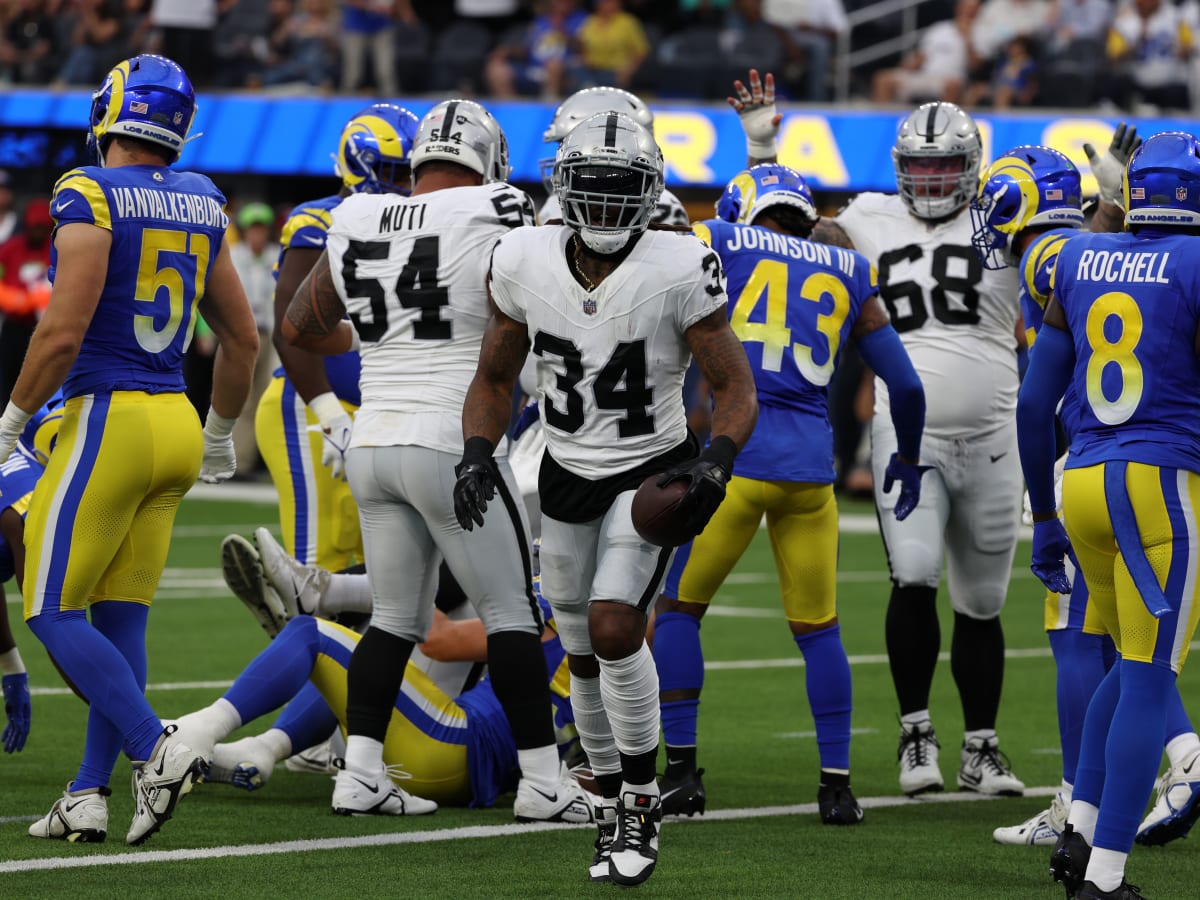 The Raiders beat the Rams in L.A. Saturday night, 34-17