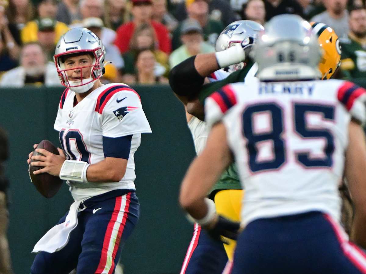 Game Recap: Packers Escape Zappe-d Up Patriots 27-24