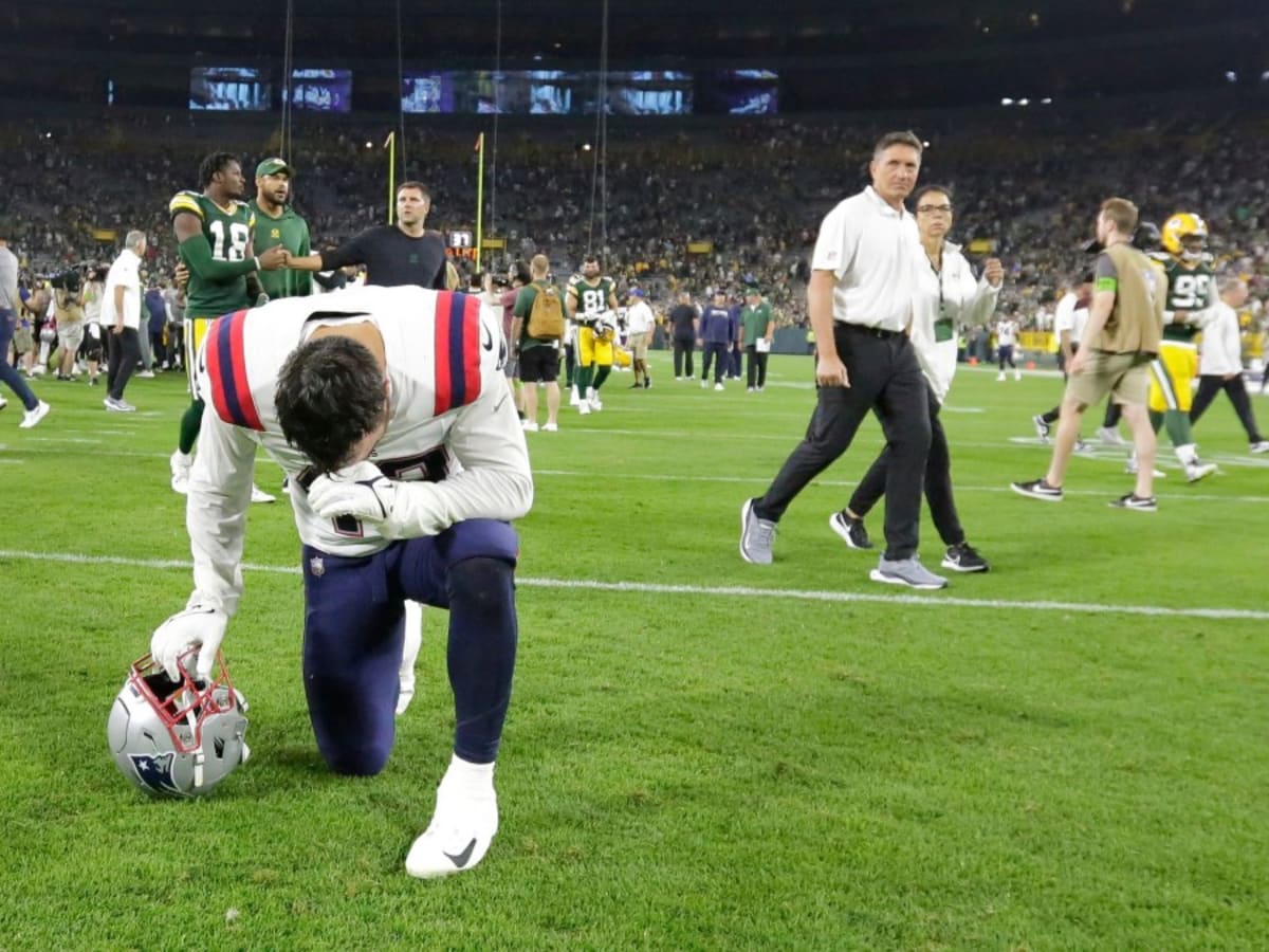 Patriots-Packers preseason game ended early after New England DB Isaiah  Bolden carted off