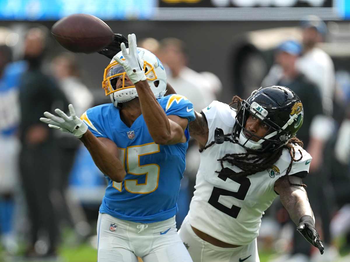 Chargers Injuries: WR Jalen Guyton will miss rest of 2022 season with torn  ACL - Bolts From The Blue