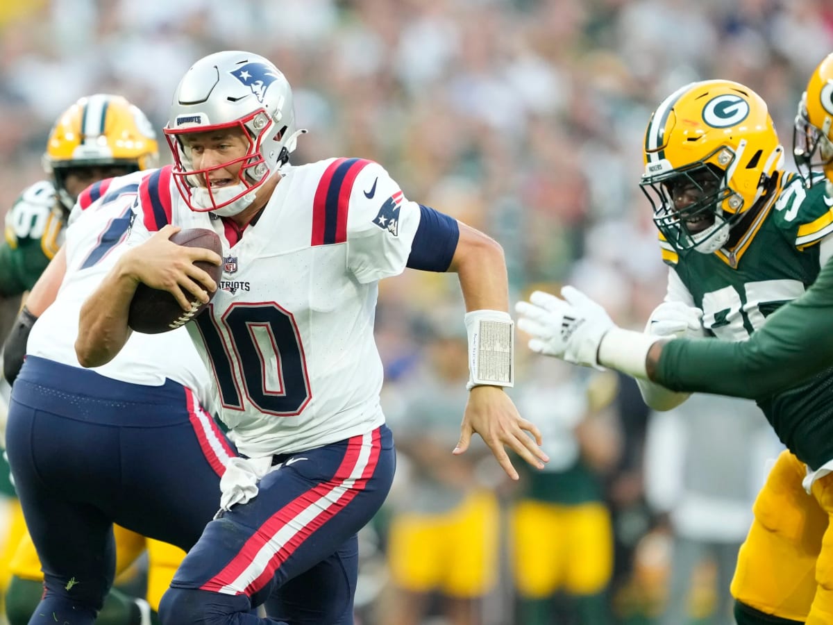 What is going on at quarterback with the New England Patriots? - CBS Boston