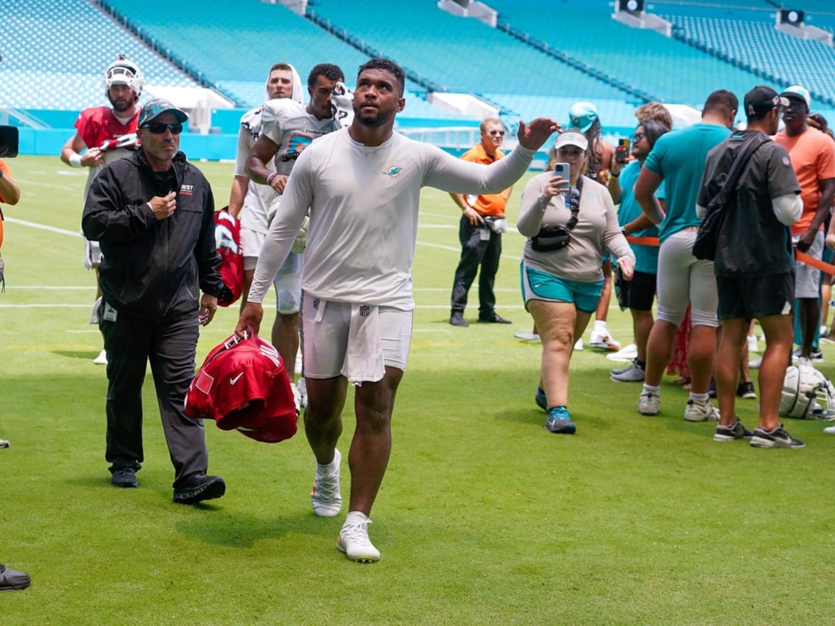 Miami Dolphins QB Tua Tagovailoa defends his weight gain - Sports