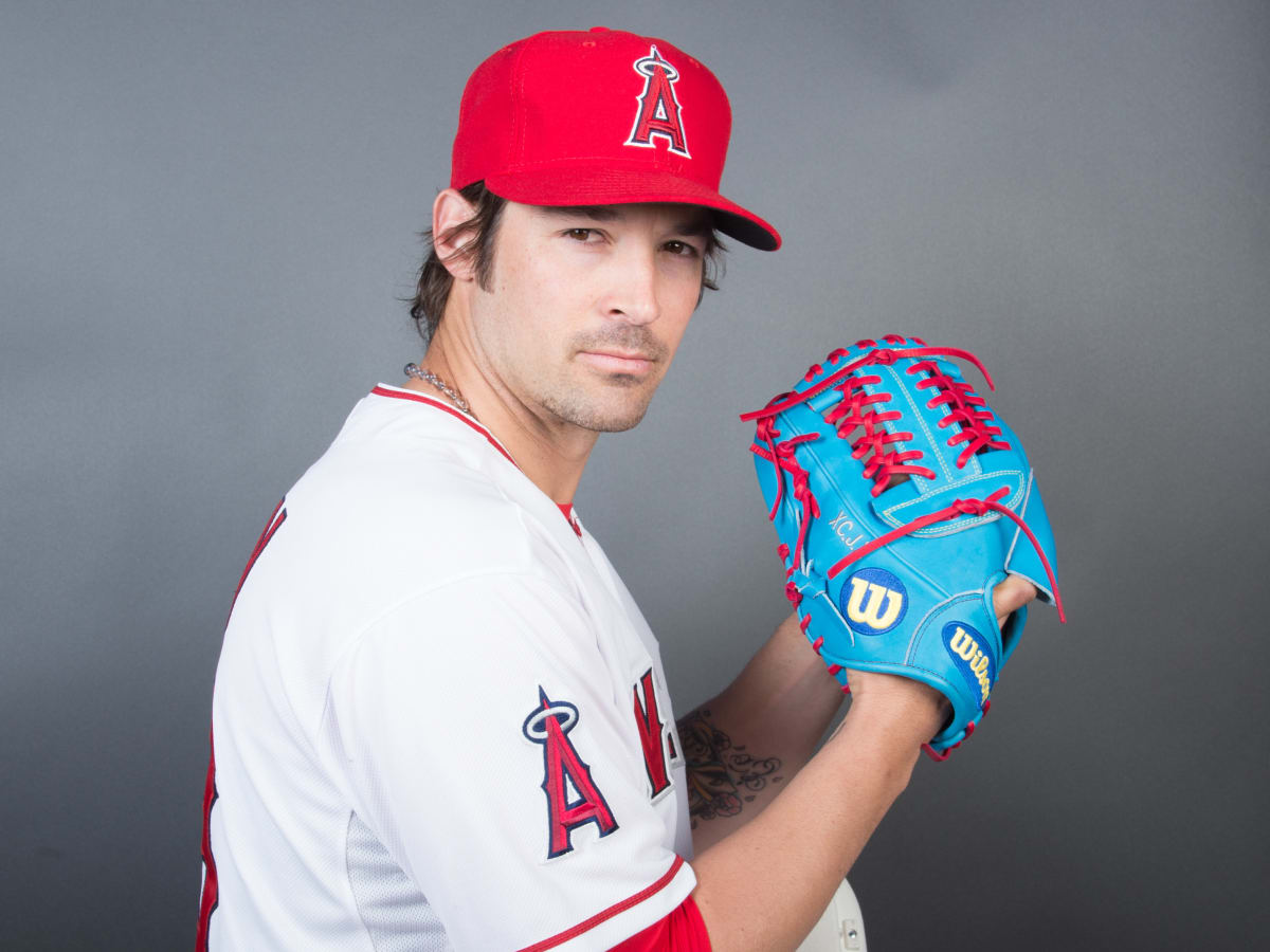 Albert Pujols, C.J. Wilson Introduced by Angels, Try on New