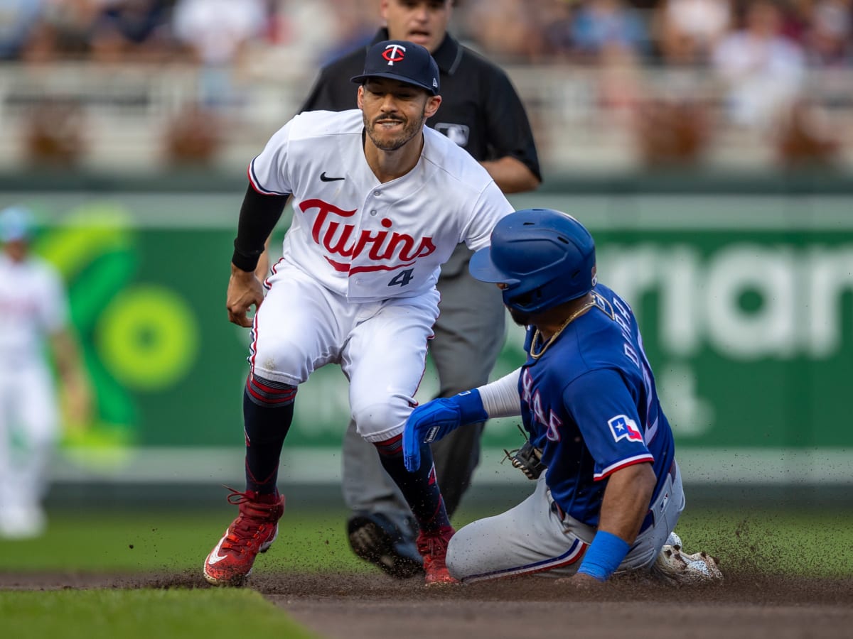 Rangers' bullpen survives first test