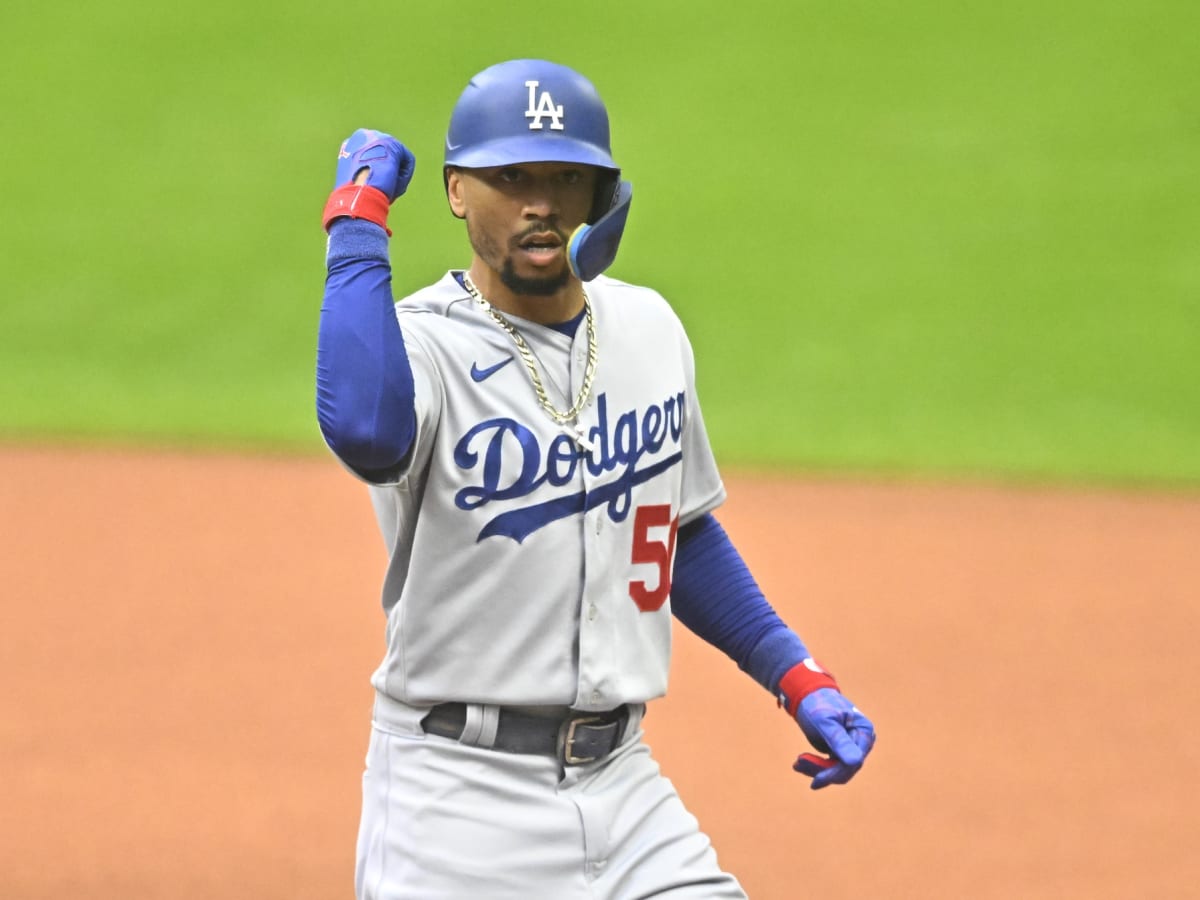 Dodgers news: Mookie Betts is competitive, even with cooking - True Blue LA
