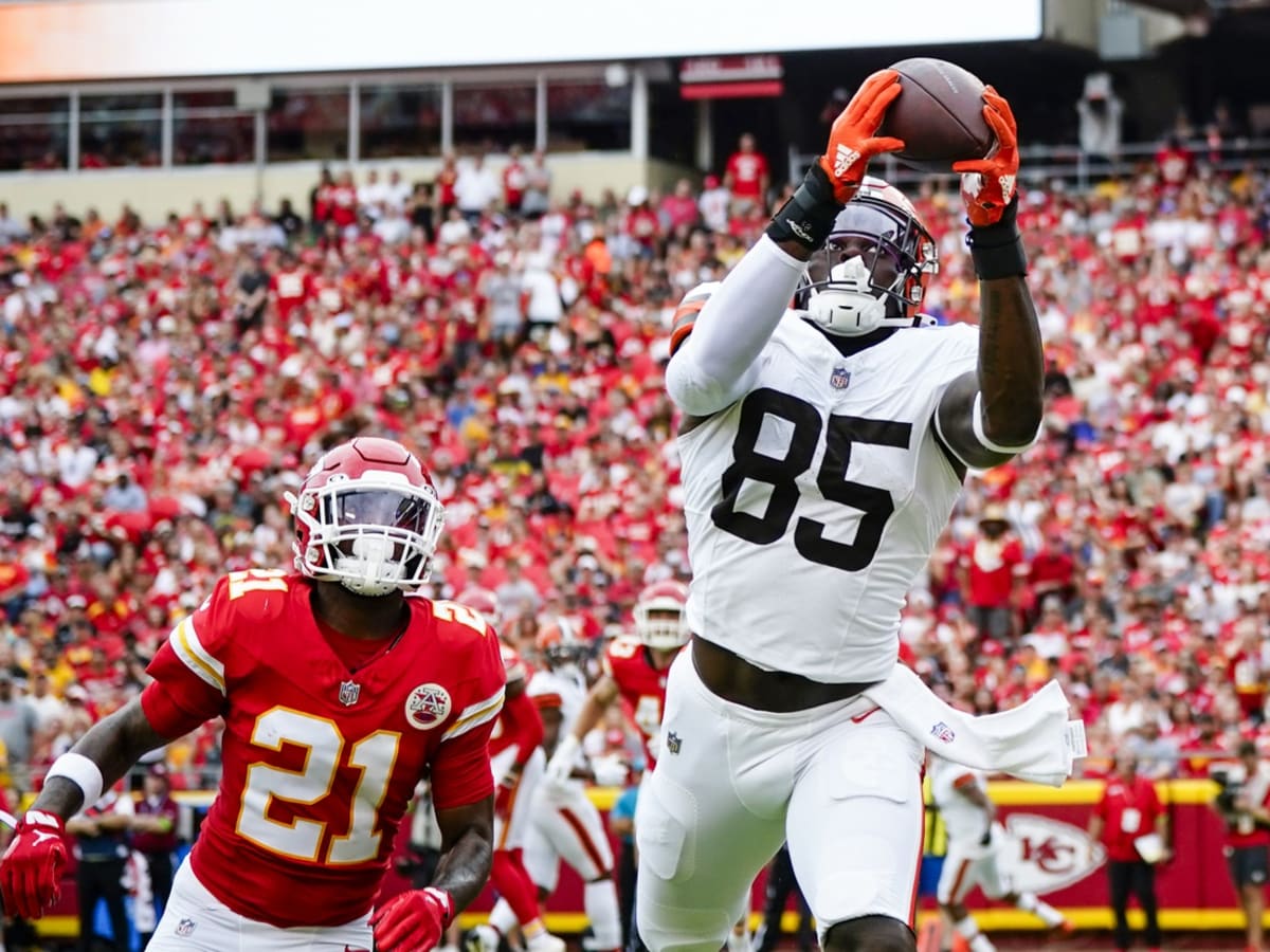 Browns to play most of their starters in tonight's preseason game