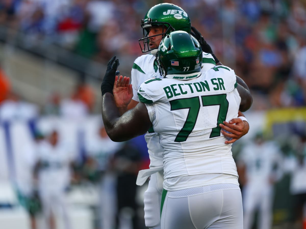 Aaron Rodgers throws a TD pass in his brief preseason debut as Jets beat  Giants 32-24