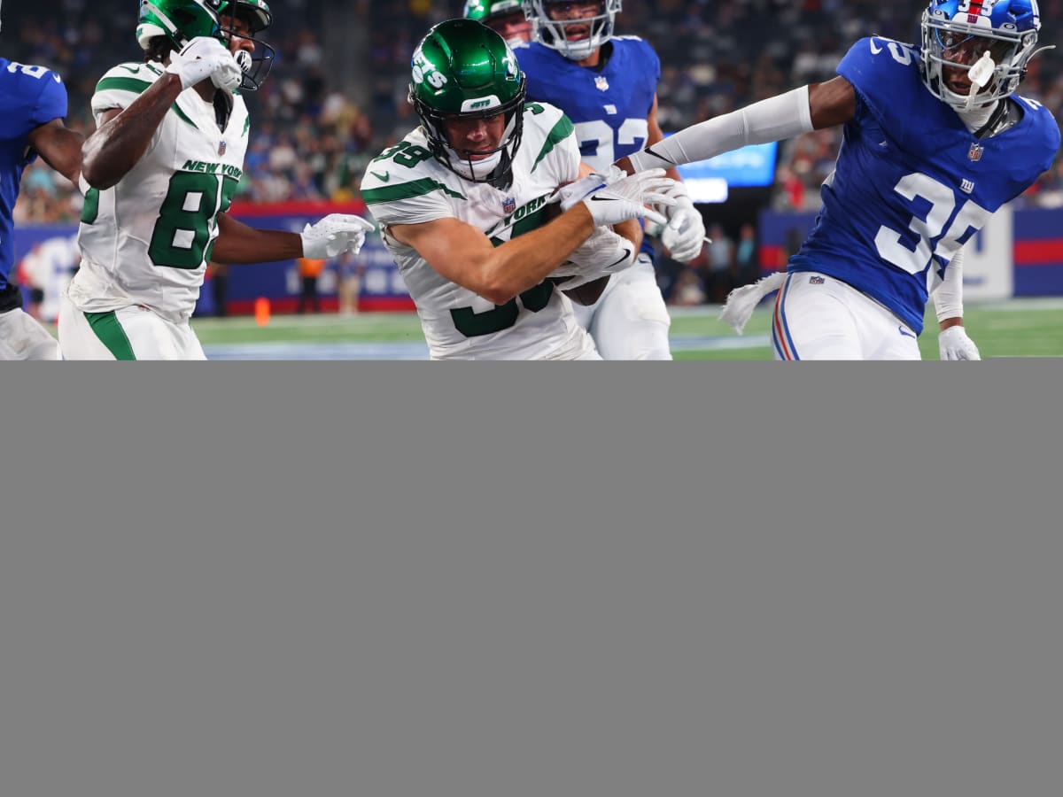 New York Jets wide receiver Alex Erickson (39) runs in a two point  conversation during the second half of an NFL preseason football game  against the New York Giants, Saturday, Aug. 26