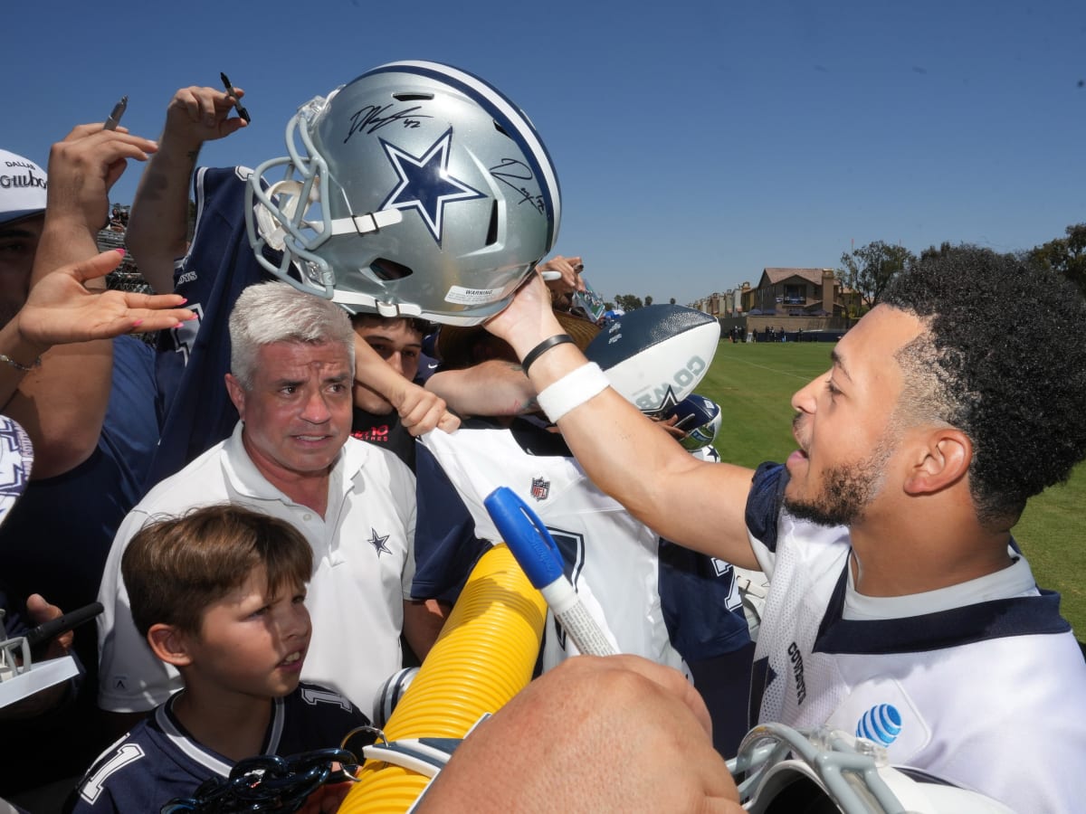 Frisco Fans Flock to the The Ford Center for Cowboys Practice Sessions