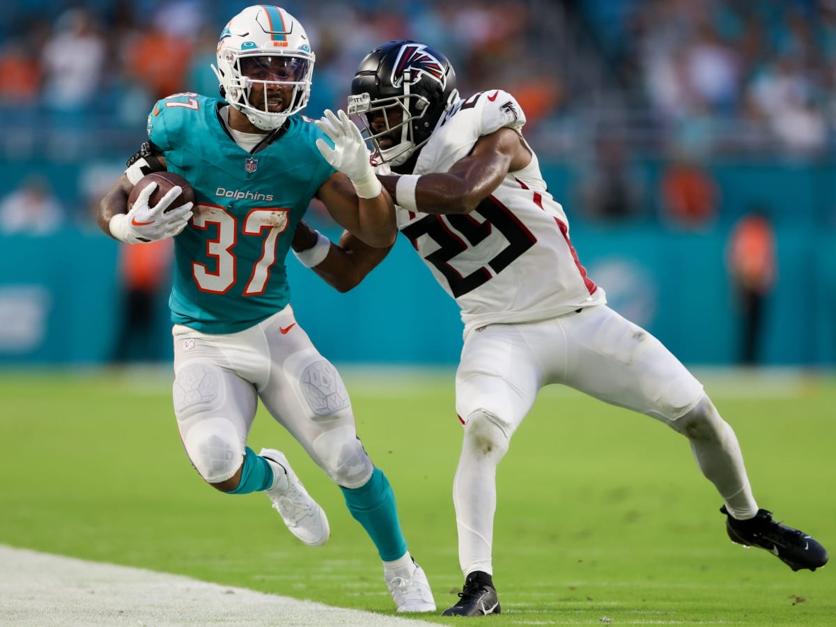 Minnesota Vikings to sign ex-Miami Dolphins running back Myles