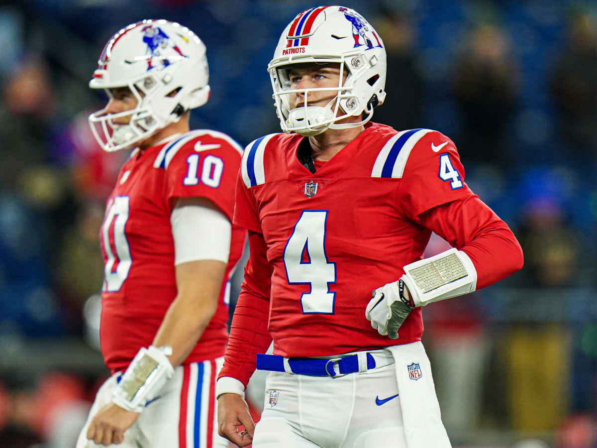 Patriots so automatic vs. Jaguars that Mac Jones was signalling