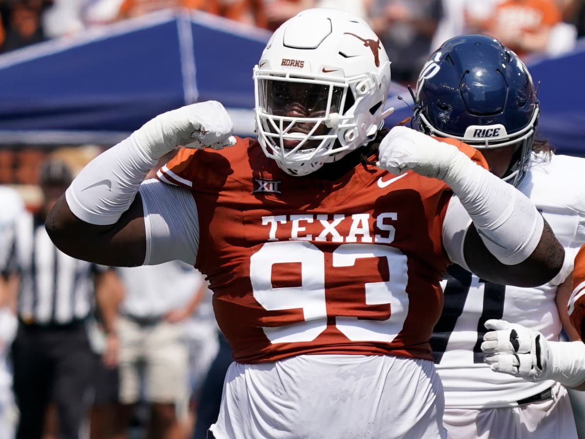 T'Vondre Sweat Defensive Tackle Texas