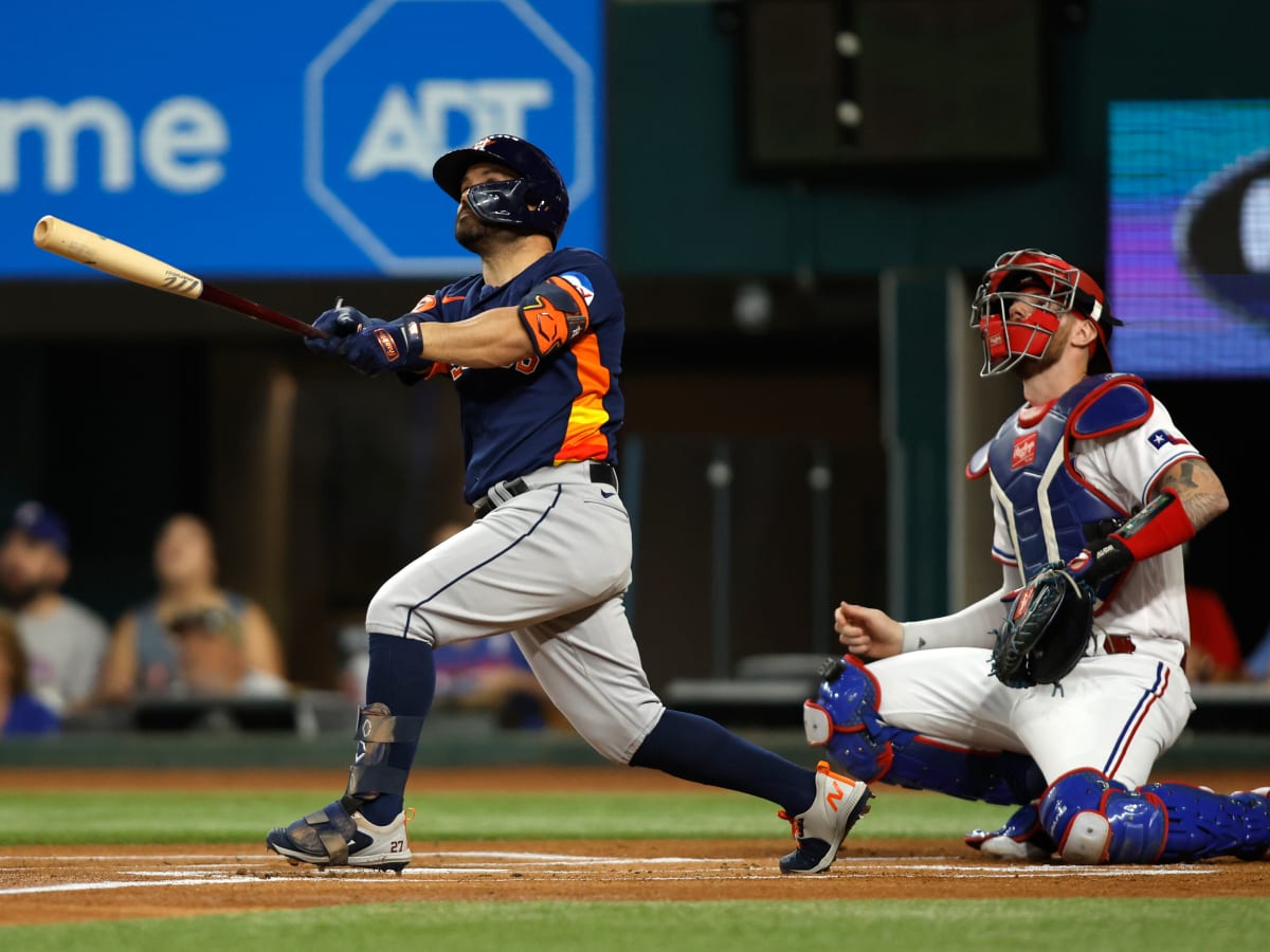 Jose Altuve homers in each of first 3 innings, Astros rout Rangers