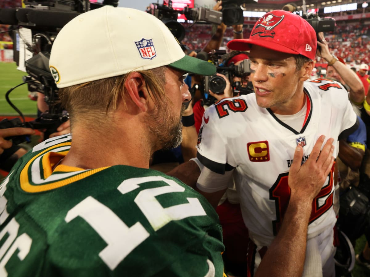 Jets Come Home to Play Tampa Bay: No Aaron Rodgers (and No Tom Brady)