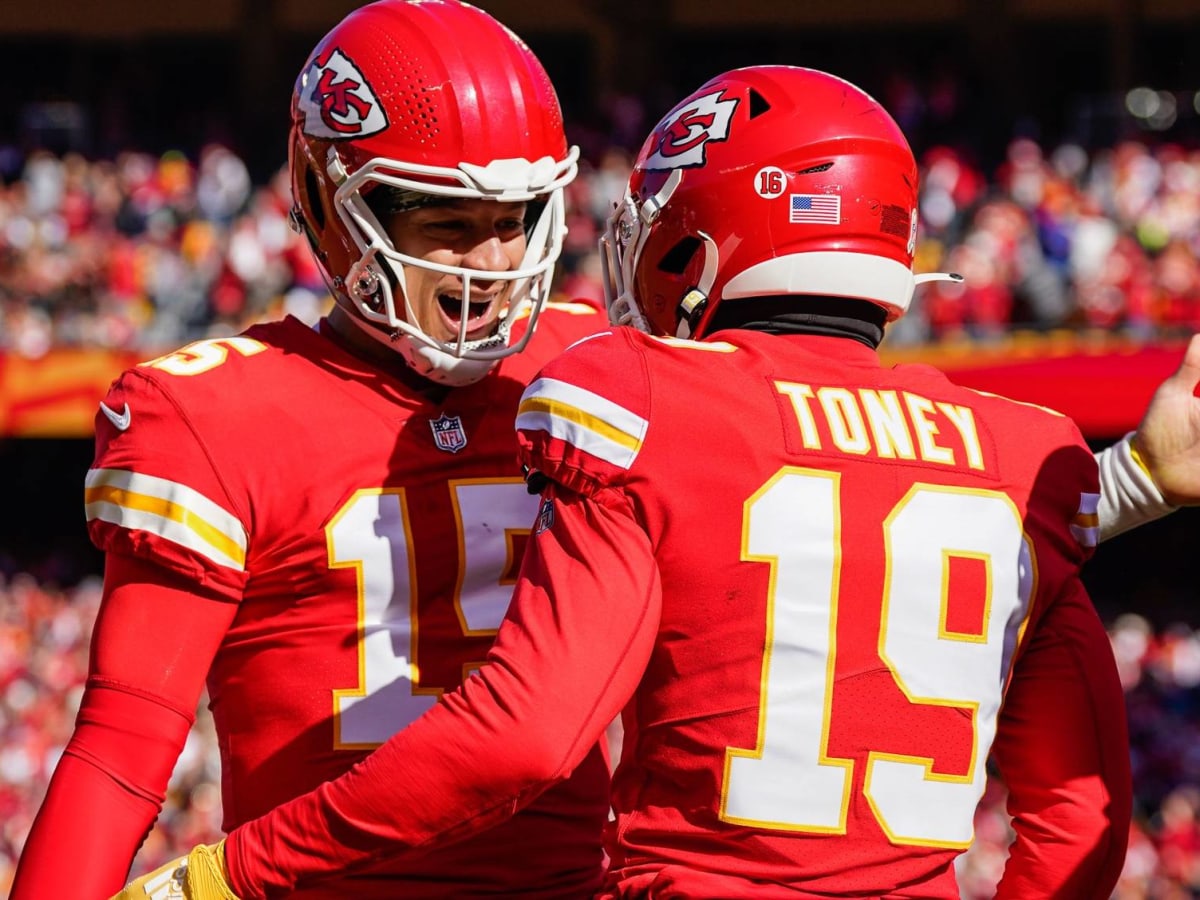 Patrick Mahomes Defends Beleaguered Chiefs WR Kadarius Toney