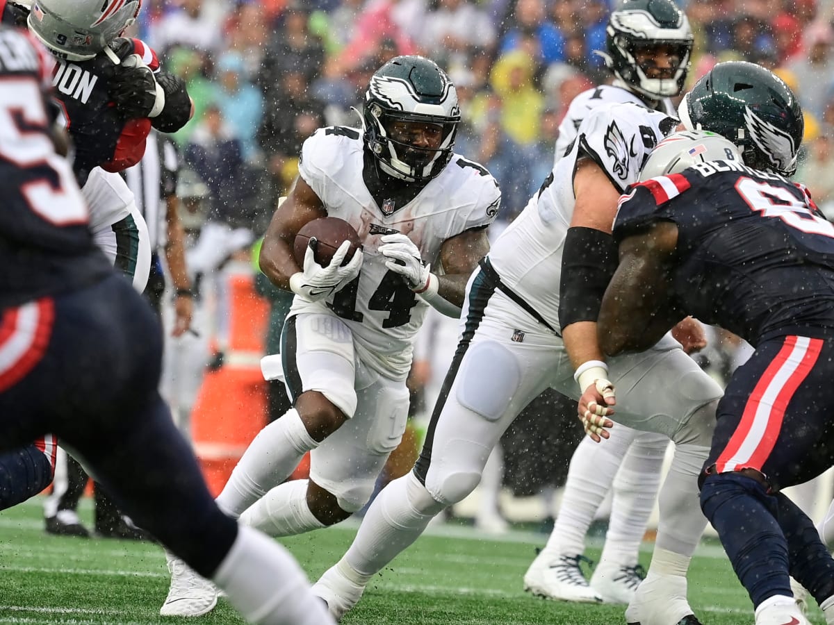 Philadelphia Eagles WATCH: DeVonta Smith Extends Lead vs. New England  Patriots With Quick TD - Sports Illustrated Philadelphia Eagles News,  Analysis and More