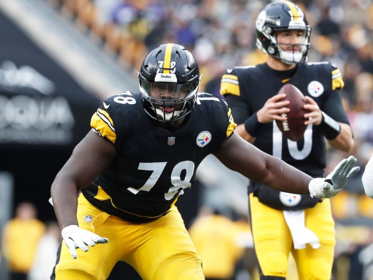 Pittsburgh Steelers DT Suffers Groin Injury vs. 49ers - Sports Illustrated Pittsburgh  Steelers News, Analysis and More