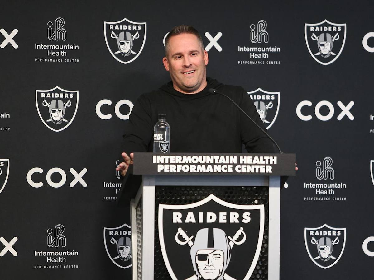 Josh McDaniels: Raiders OT Thayer Munford Jr. made 'some progress