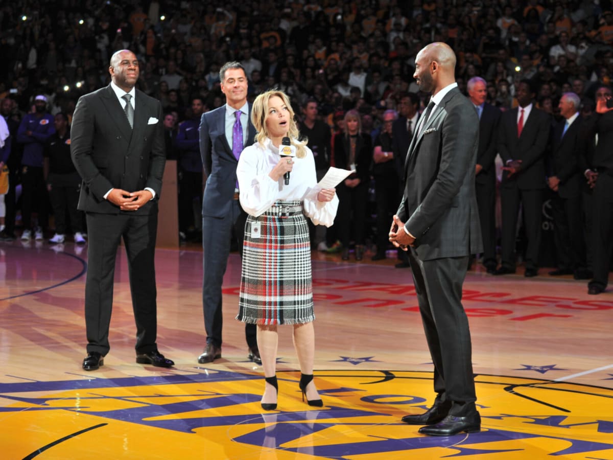 LA Lakers' Jeanie Buss goes all-in on female wrestling franchise: 'They  deserve the spotlight