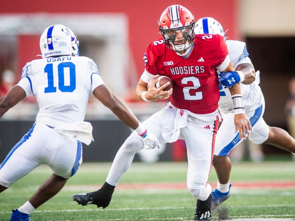 Indiana Football Practices at Lucas Oil Stadium, Nearing Quarterback  Decision - Sports Illustrated Indiana Hoosiers News, Analysis and More