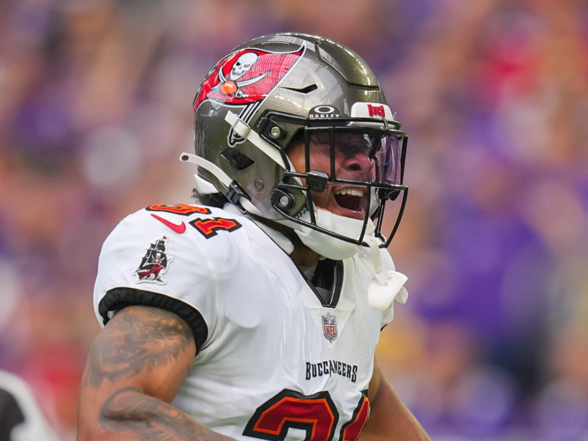 Bucs Mailbag: New Position, New Contract For Tristan Wirfs