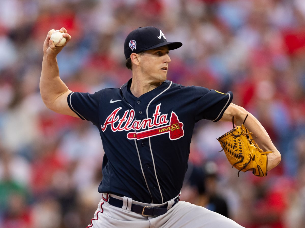 Braves add Jesse Chavez, reinstate Austin Riley to active roster