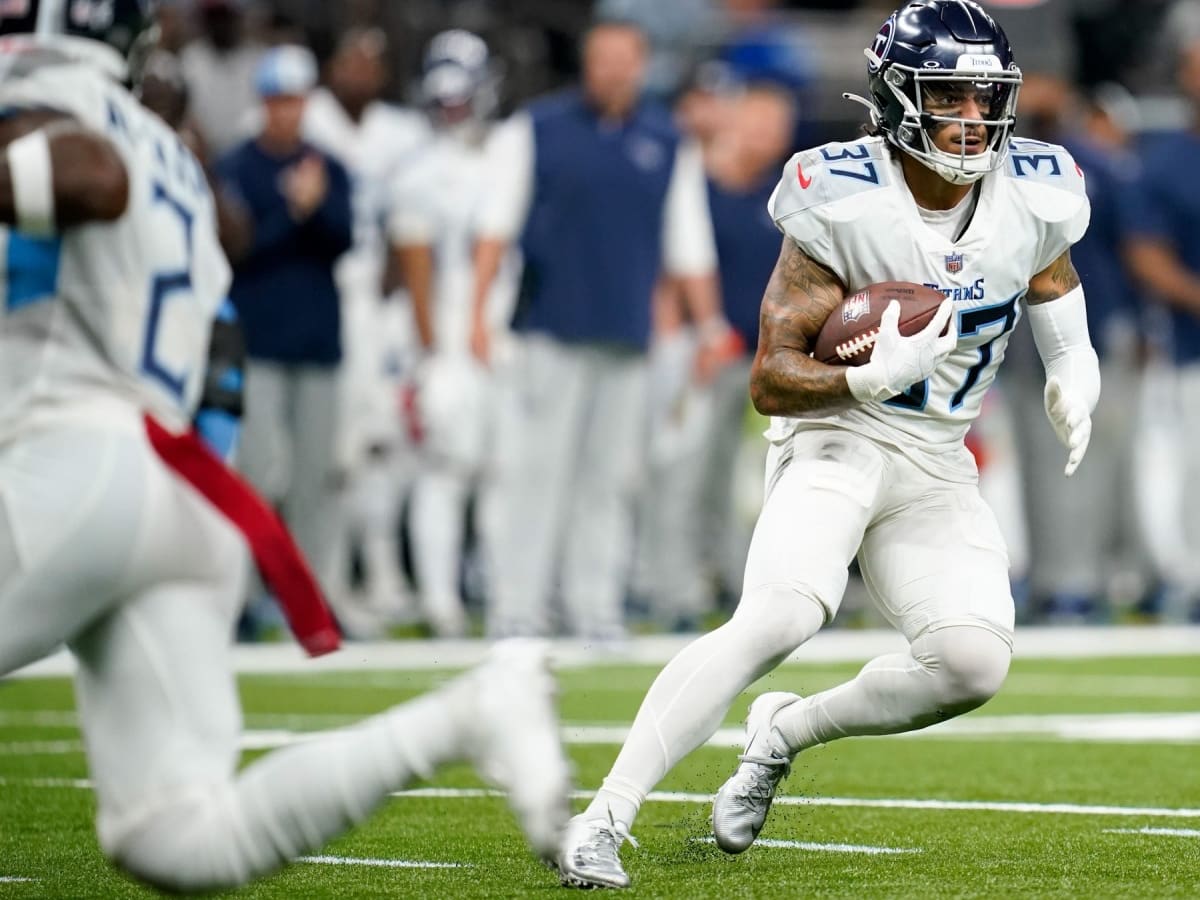 Tennessee Titans safety Amani Hooker takes up his position during the  second half of an NFL football game against the Indianapolis Colts Sunday,  Oct. 23, 2022, in Nashville, Tenn. (AP Photo/Mark Humphrey