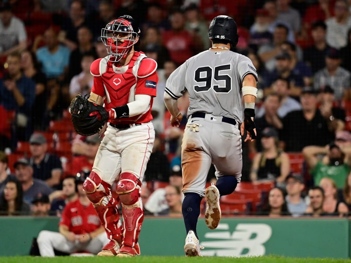 Uh-Oh. The Yankees and Red Sox Hate Each Other Again - WSJ