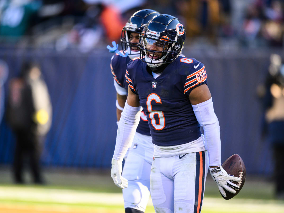 BREAKING: Kyler Gordon Placed On IR With Hand Injury, Chicago Bears Sign  Greg Stroman