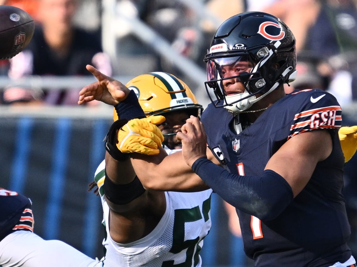 Fields says he's being given too much info by Bears coaches, needs