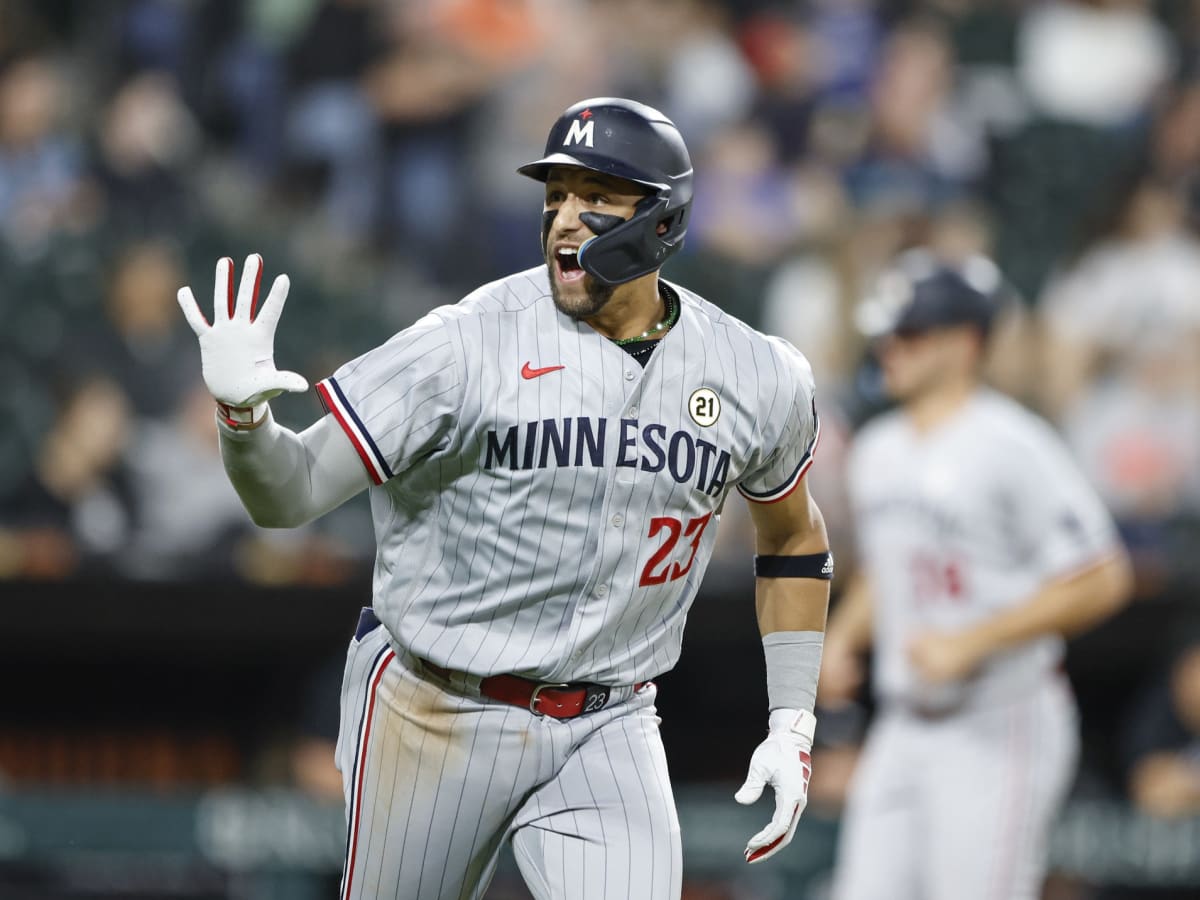 White Sox demonstrate superiority over Twins in 11-1 romp