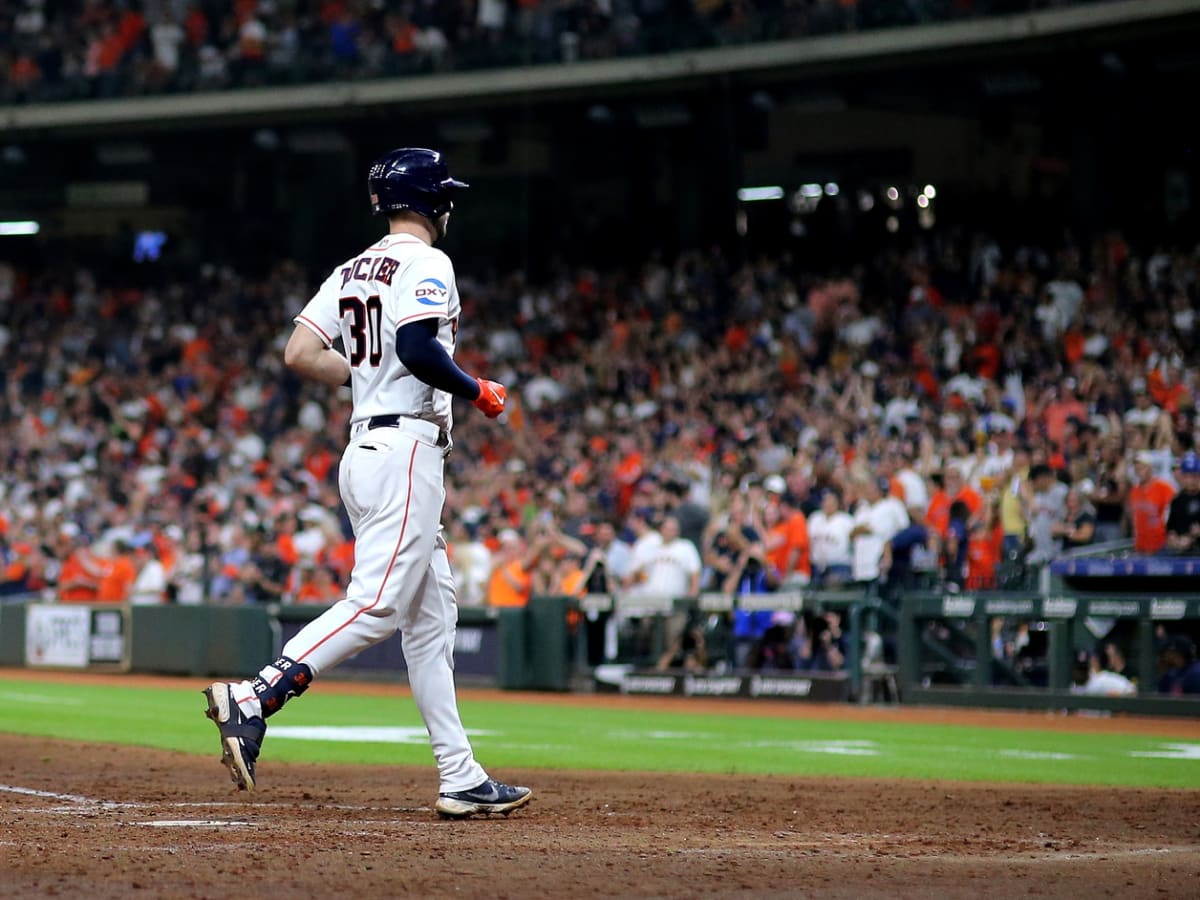 Houston Astros on X: Kyle Tucker has won his first-career Gold Glove. 🤩   / X