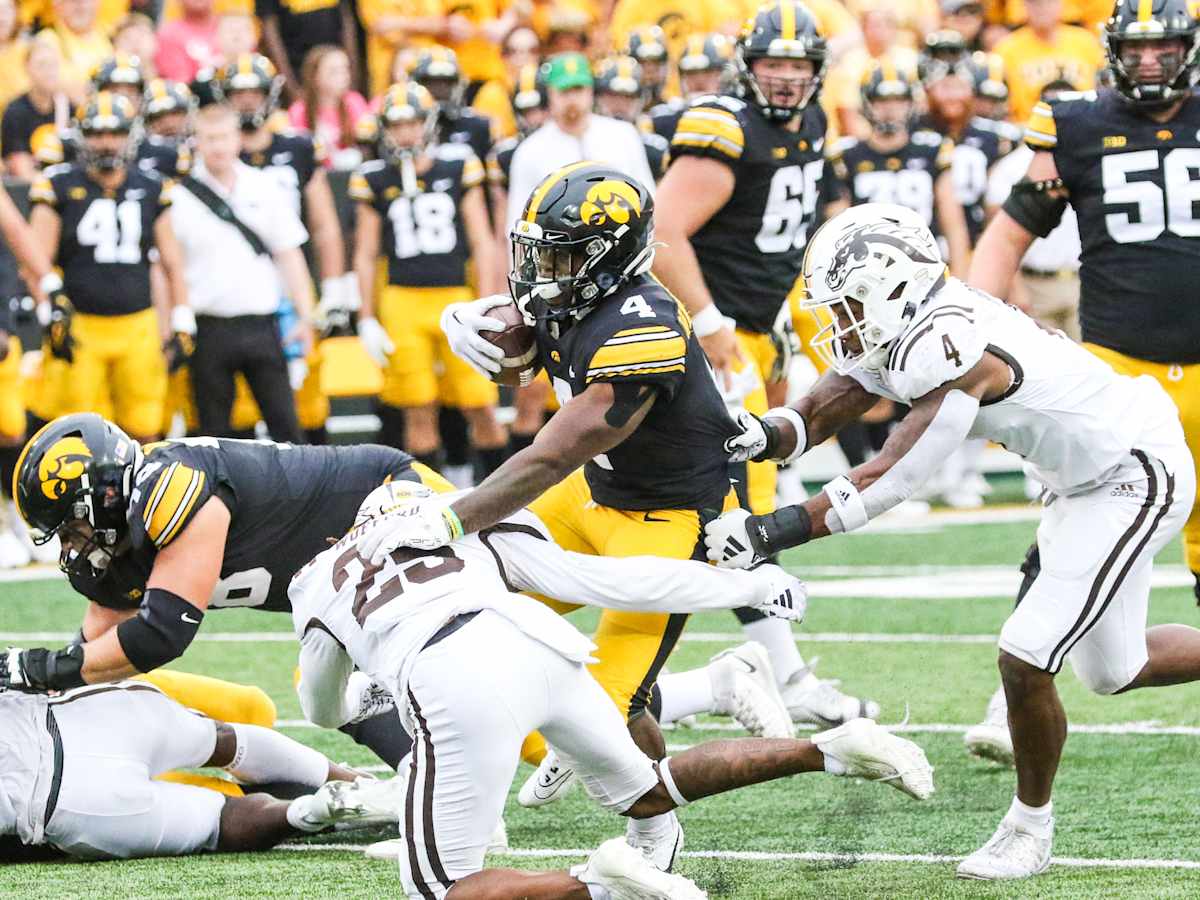 Iowa Football: Two Hawkeyes' kickoffs reportedly slated for Peacock