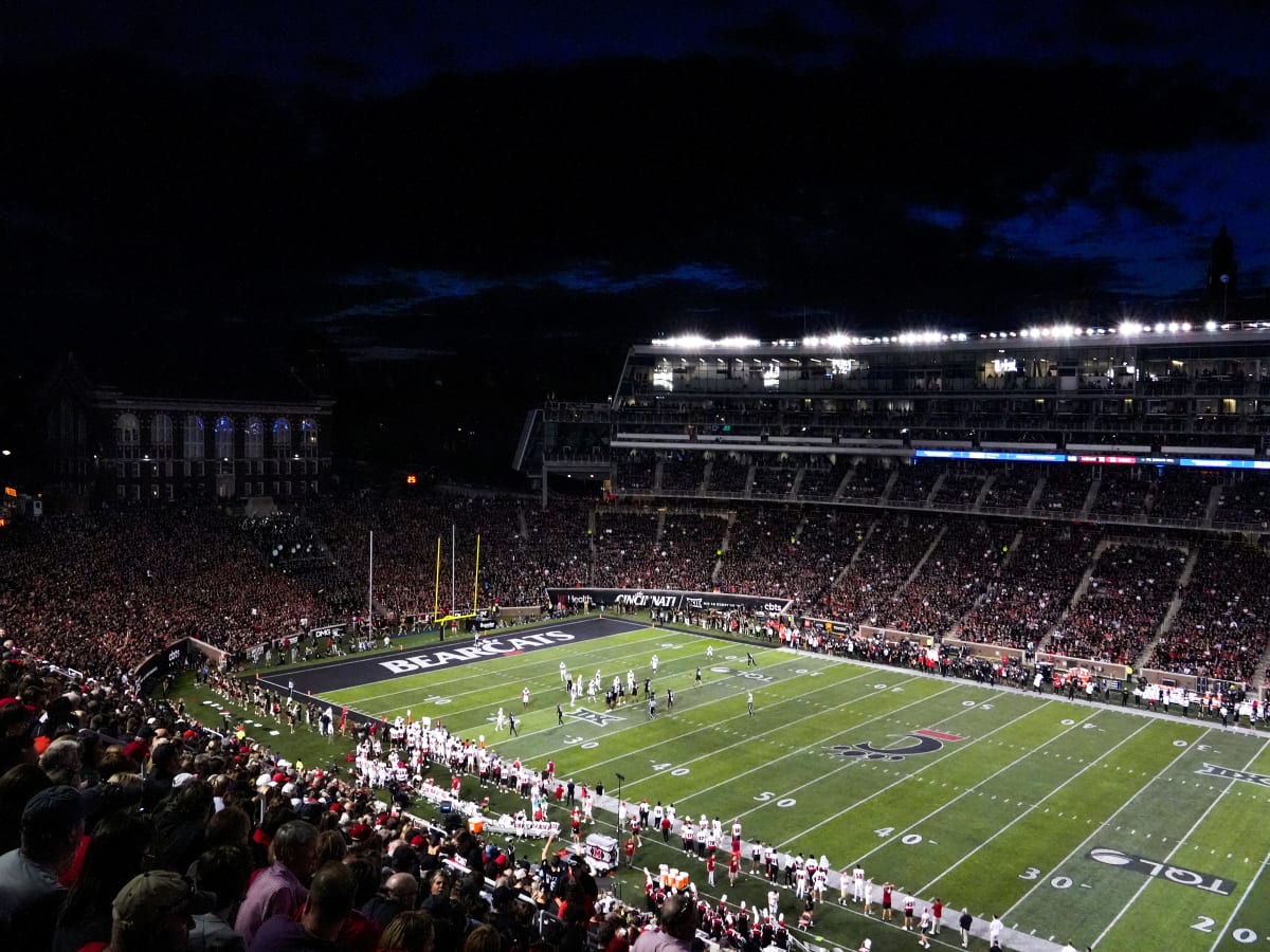 Seventh-ranked Bearcats buoyed by sold-out Nippert