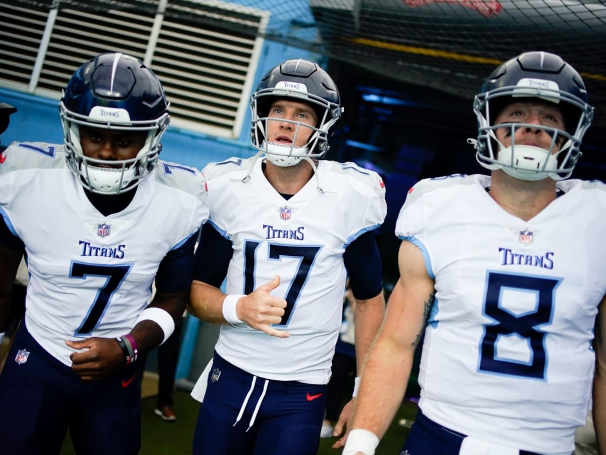 Tennessee Titans Defensive Player Grades & Takeaways From Week 2 Win Over  Los Angeles Chargers - Sports Illustrated Tennessee Titans News, Analysis  and More