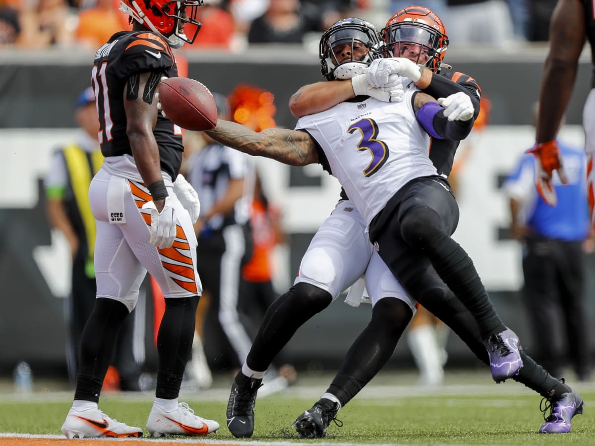 Ravens WR Odell Beckham Jr. leaves Bengals game with an ankle injury -  Powell River Peak