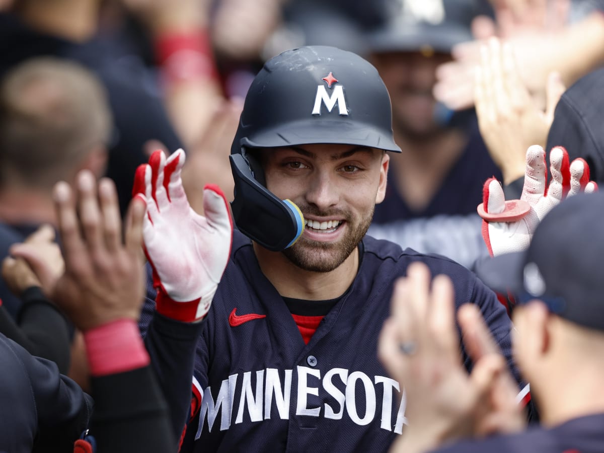 Twins sock three homers, cruise to win over White Sox