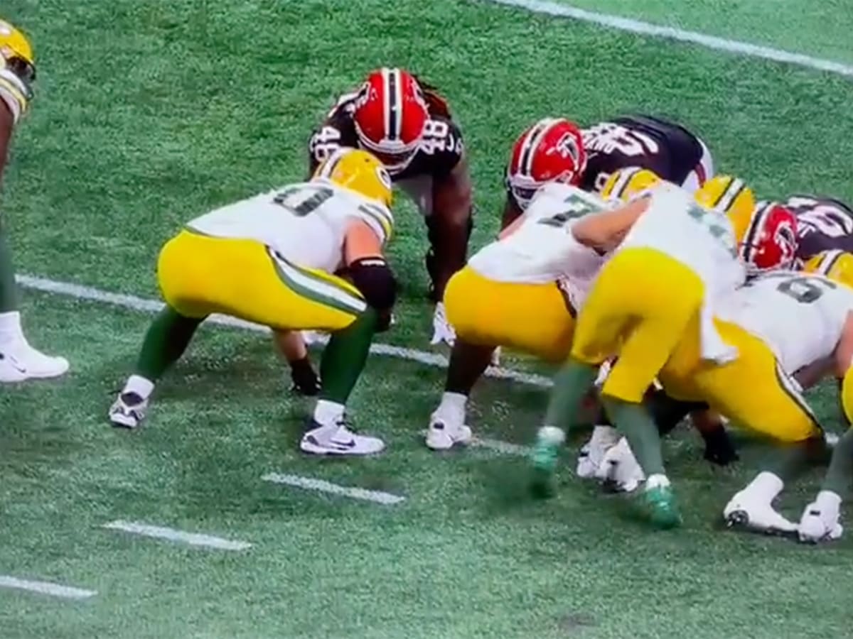 Packers' Jordan Love Botched a QB Sneak in Such a Weird Way vs