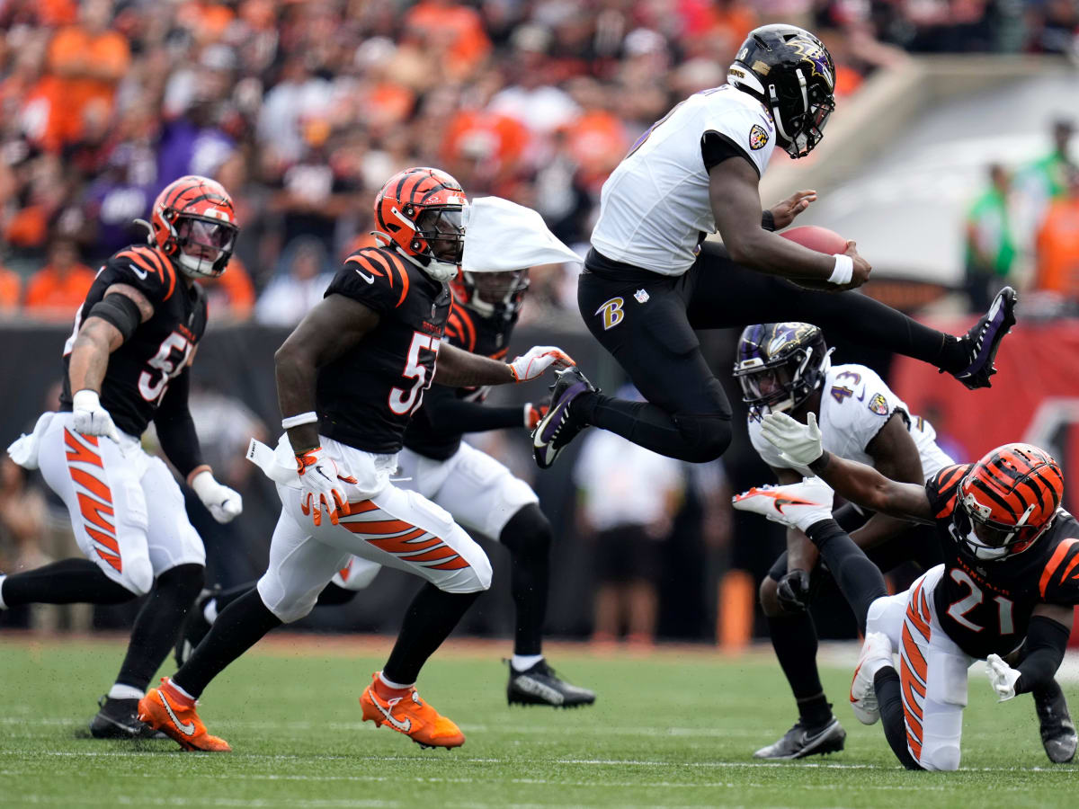 Lamar Jackson, Ravens hold on to beat Cincinnati 27-24. Bengals 0