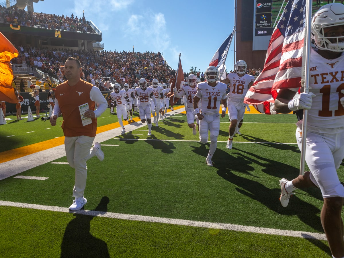 Bears fall to No. 3 Texas in final game as Big 12 rivals