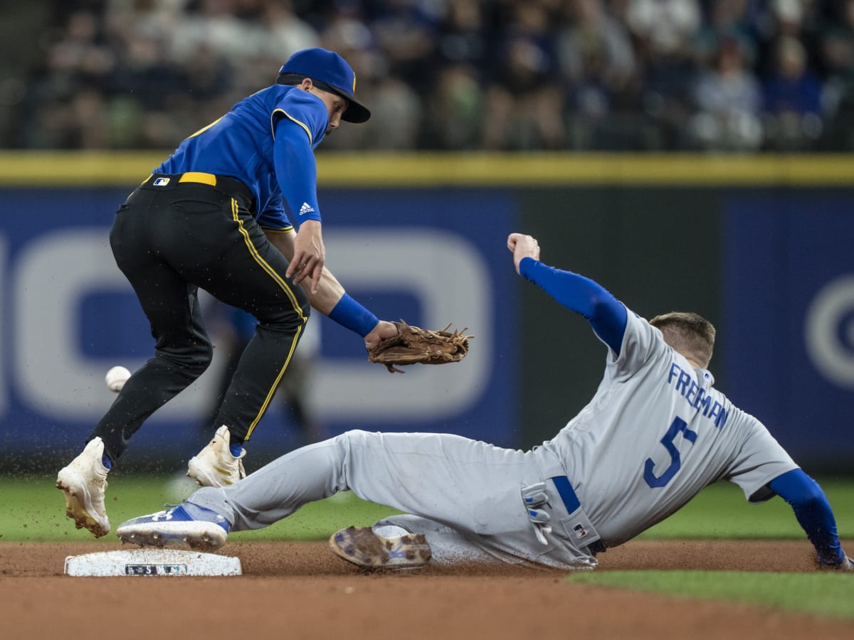 Dodgers News: LA Insider Praises Freddie Freeman for Ability to Impact Game  in Every Way - Inside the Dodgers